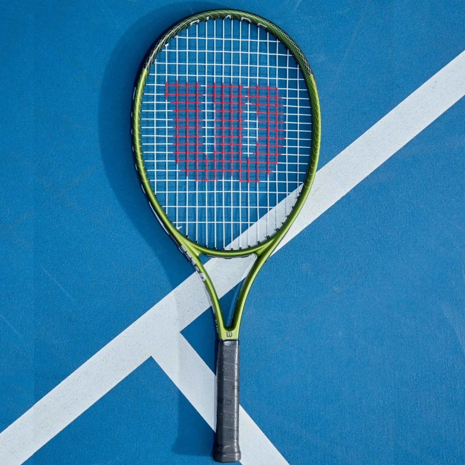 Wilson Tennis Junior Racquet Blade Feel Comp Jr 26