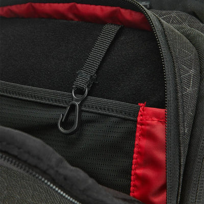 Wilson Tennis Bag Super Tour Clash v3 Backpack - Black Infra Red